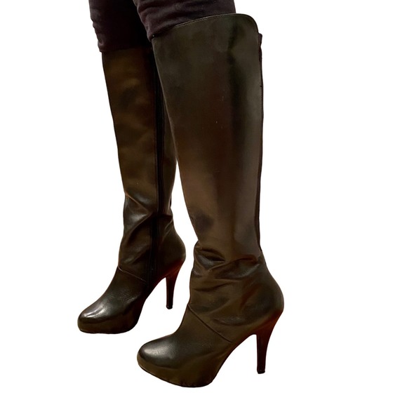 Me Too Black “Lavendar” Heeled Zippered Boots, Black Leather, Size 7.5 - Picture 3 of 6